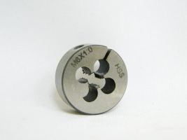 Плашка М6 х 1