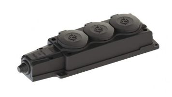 Колодка тройная 3 гн. с загл. каучук 2P+PE 1x16A IP44(Турция)