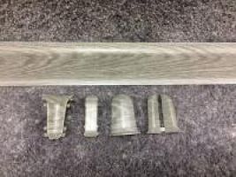 Угол для плинтуса К55 «Идеал Комфорт» Дуб пепельный / 210 торцевой (пара